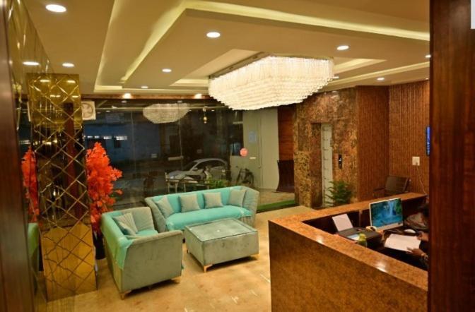 Hotel Raghuveer Inn By Bookingcare Sitapur Muafi Eksteriør bilde